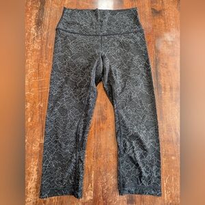 Lululemon Align Pant II Capri Leggings Athleisure Activewear Fitness Exercise S